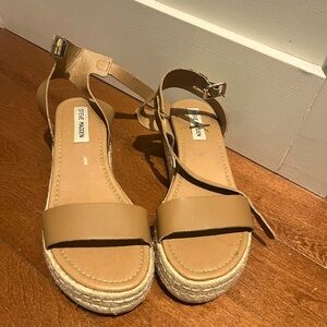 COPY - Steve Madden platform sandal